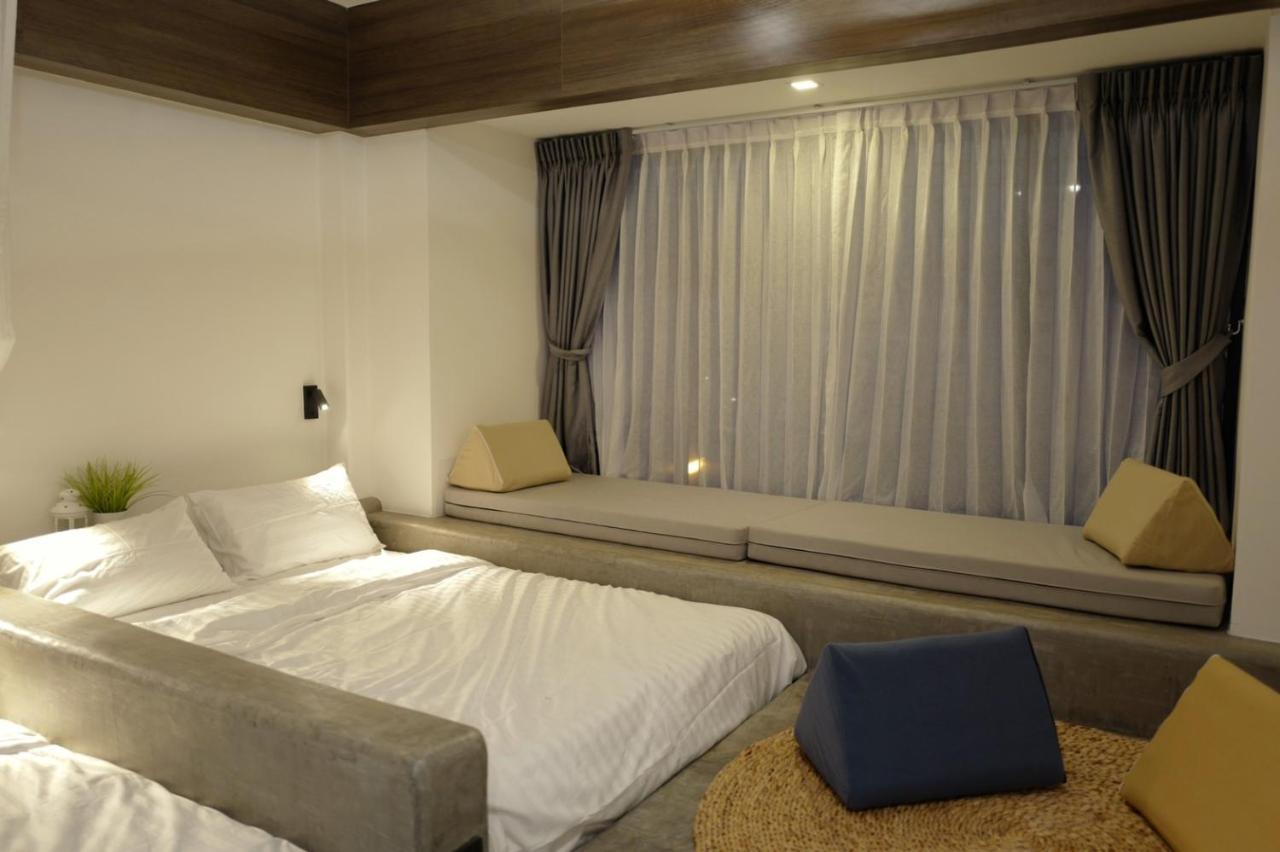 Krung Boutique Hotel Bangkok Bagian luar foto