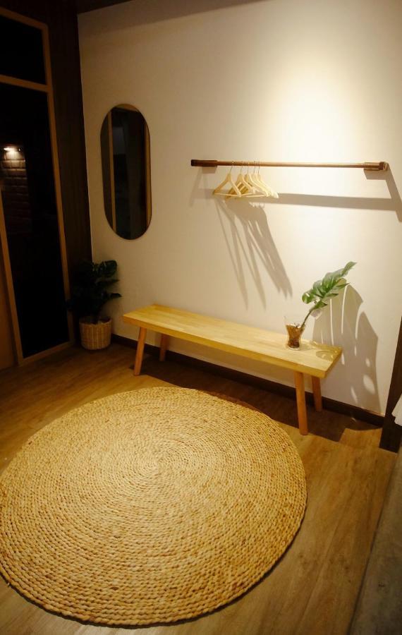 Krung Boutique Hotel Bangkok Bagian luar foto