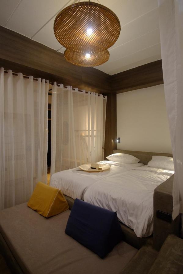 Krung Boutique Hotel Bangkok Bagian luar foto
