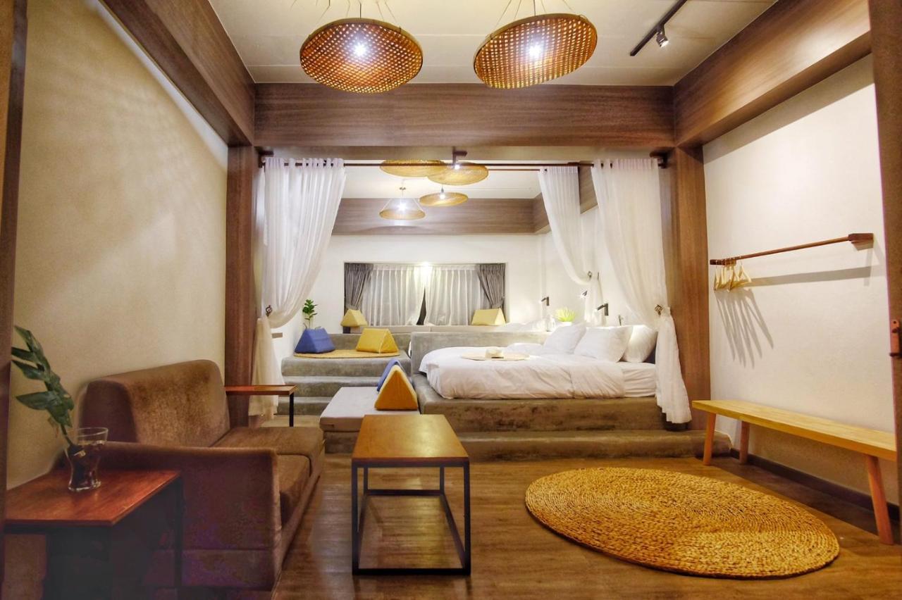 Krung Boutique Hotel Bangkok Bagian luar foto