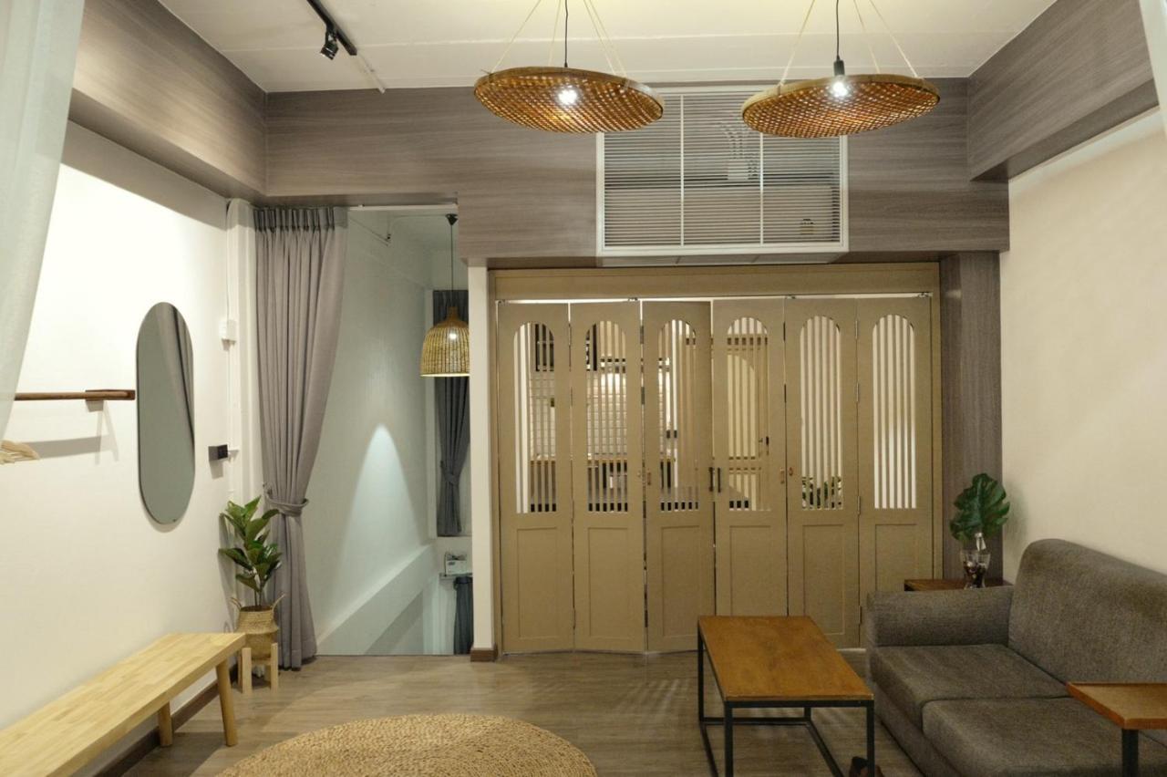 Krung Boutique Hotel Bangkok Bagian luar foto