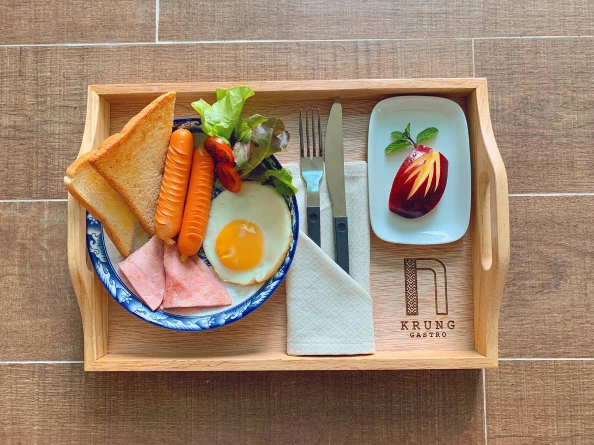 Krung Boutique Hotel Bangkok Bagian luar foto