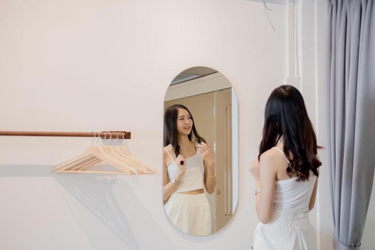 Krung Boutique Hotel Bangkok Bagian luar foto