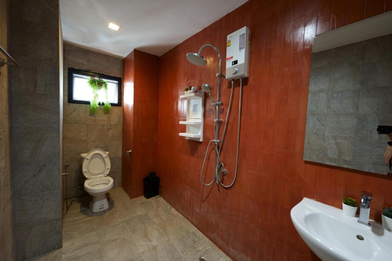 Krung Boutique Hotel Bangkok Bagian luar foto